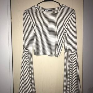 Crop top with bell sleeves